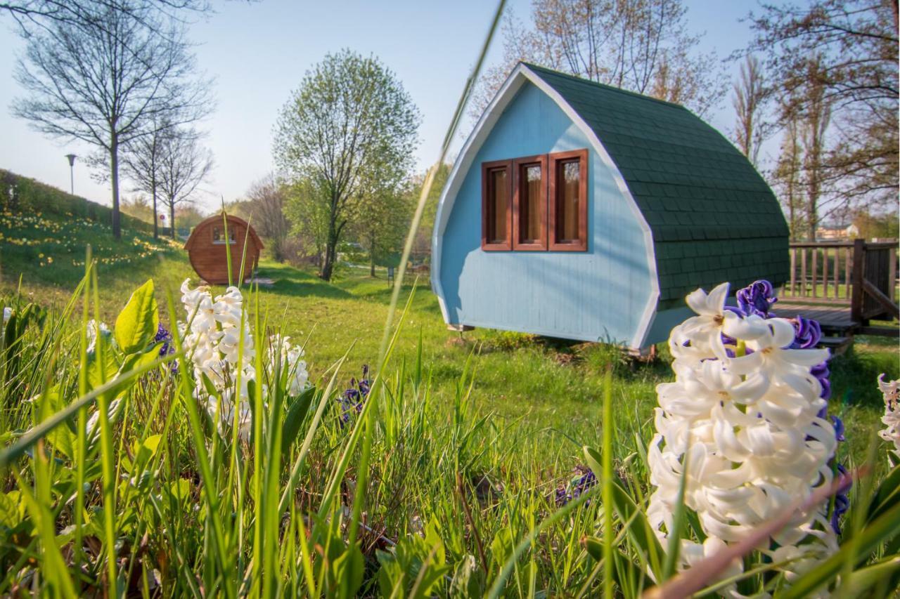Camping & Pension Au An Der Donau Екстер'єр фото